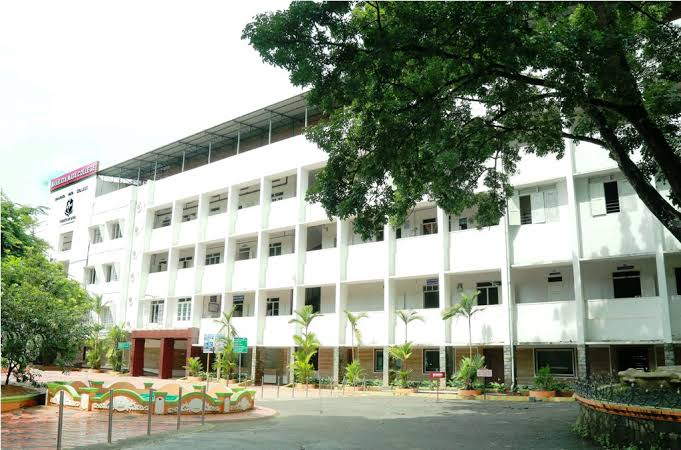 Bharata Mata College campus in Thrikkakara, Kochi
